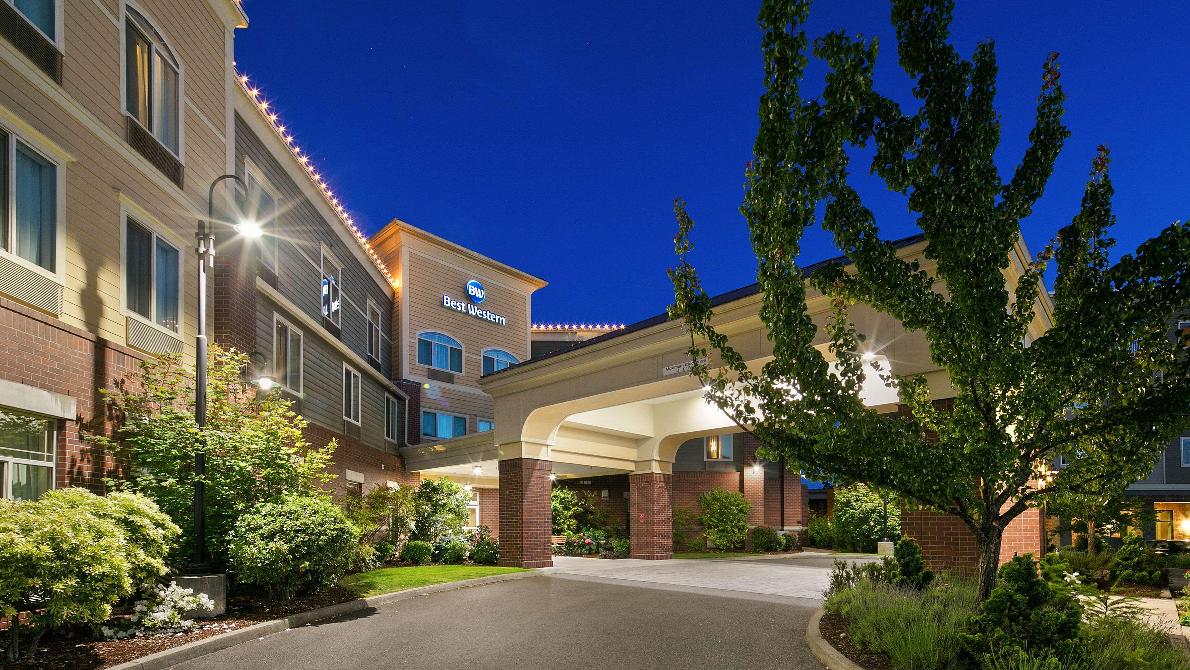 Best Western Liberty Inn Dupont Jblm Esterno foto