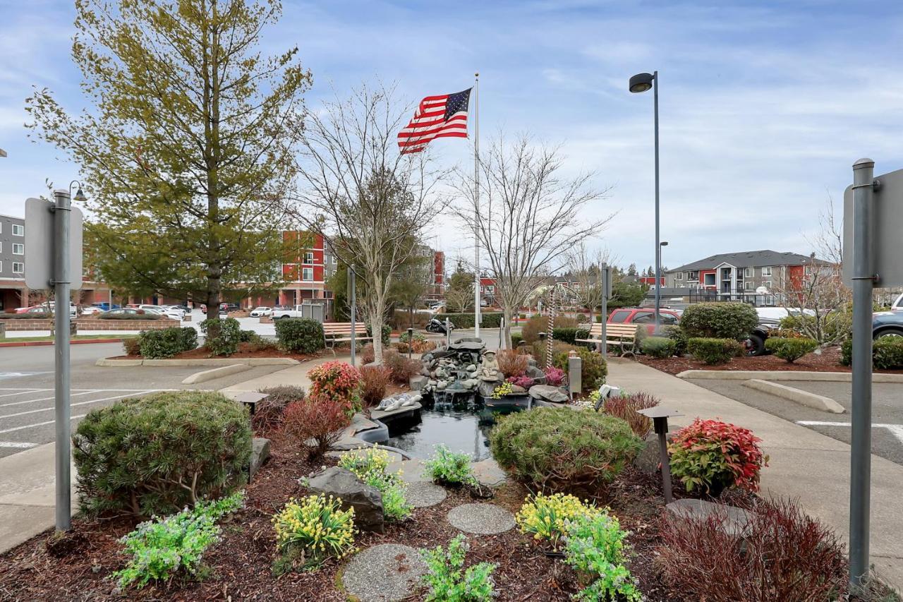 Best Western Liberty Inn Dupont Jblm Esterno foto